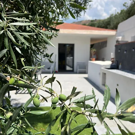 Mela Villa